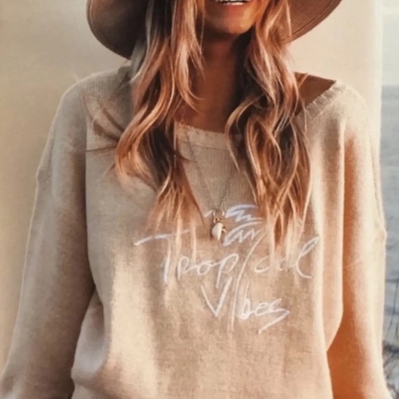 🌴2xHP🌴 Tropical Vibes Sweater - Picture 10 of 10